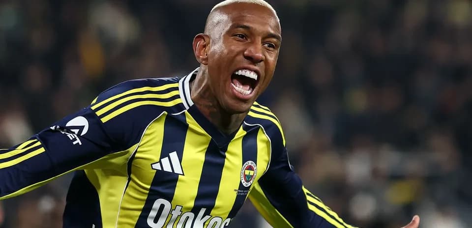 Player celebrating a goal in Fenerbahçe jersey