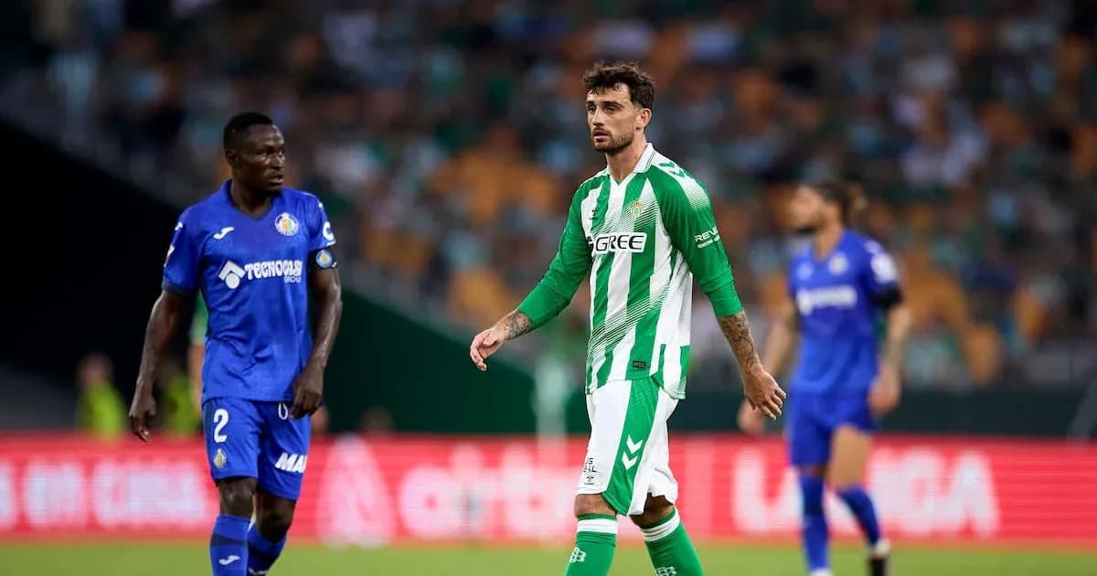 Players from Real Betis and Getafe during match