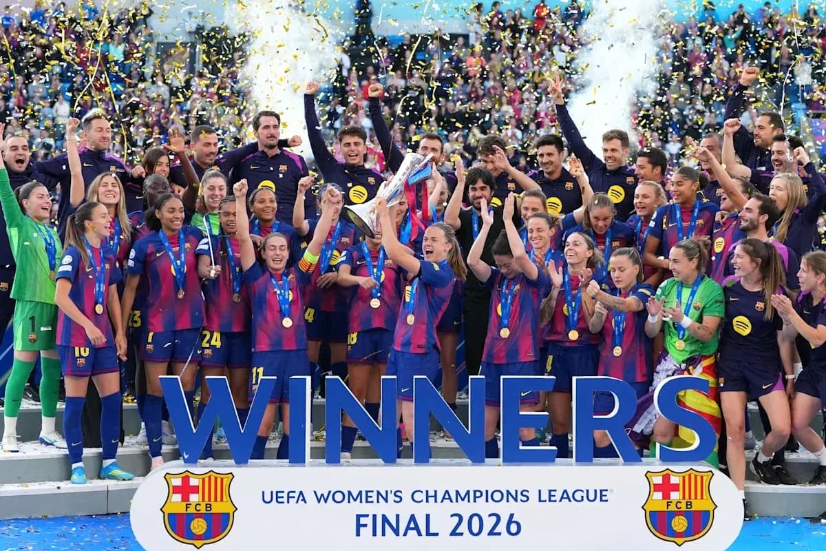 FC Barcelona women celebrating UEFA Champions League victory