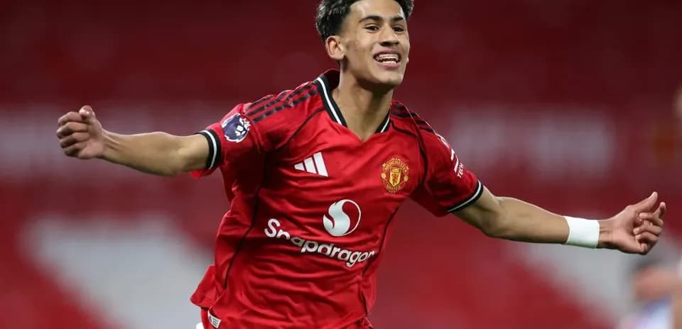 Player celebrating goal in Manchester United jersey