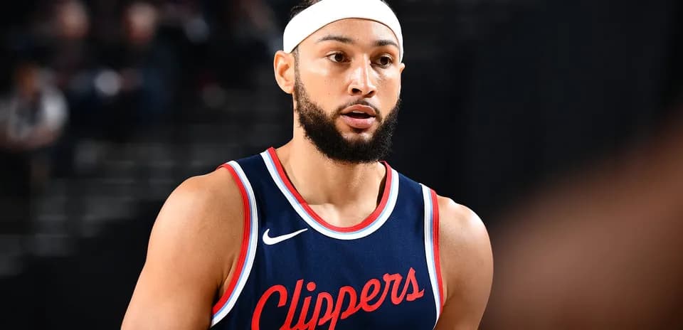 Basketball player in Clippers jersey during game
