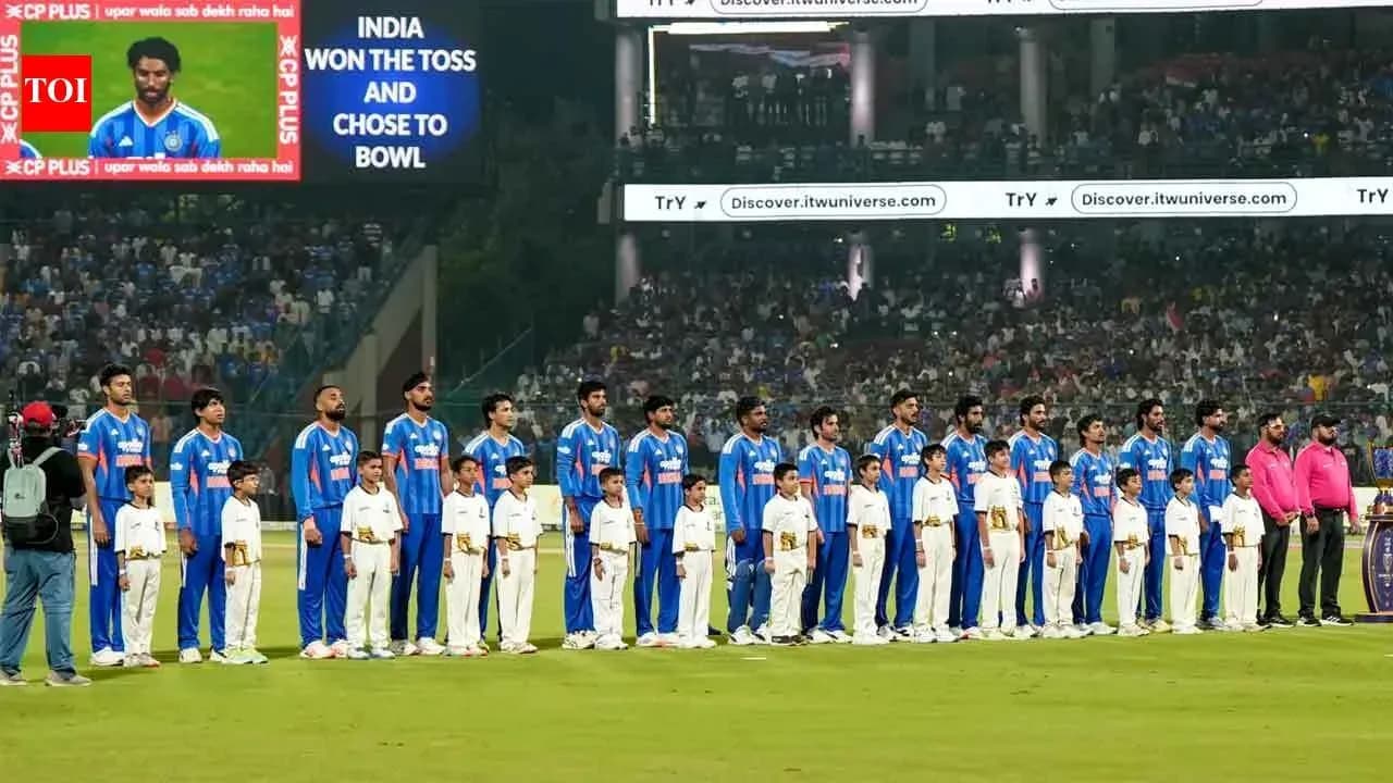 Cricket teams lined up before the match