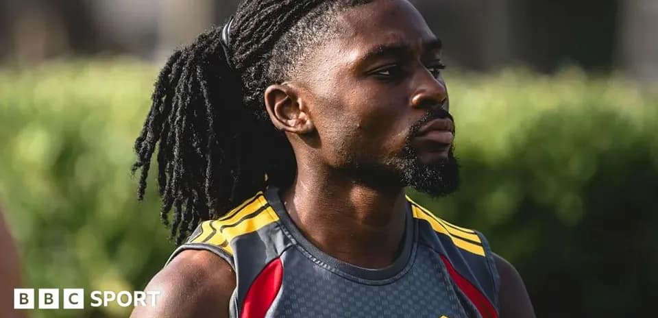 Player with long hair during training session