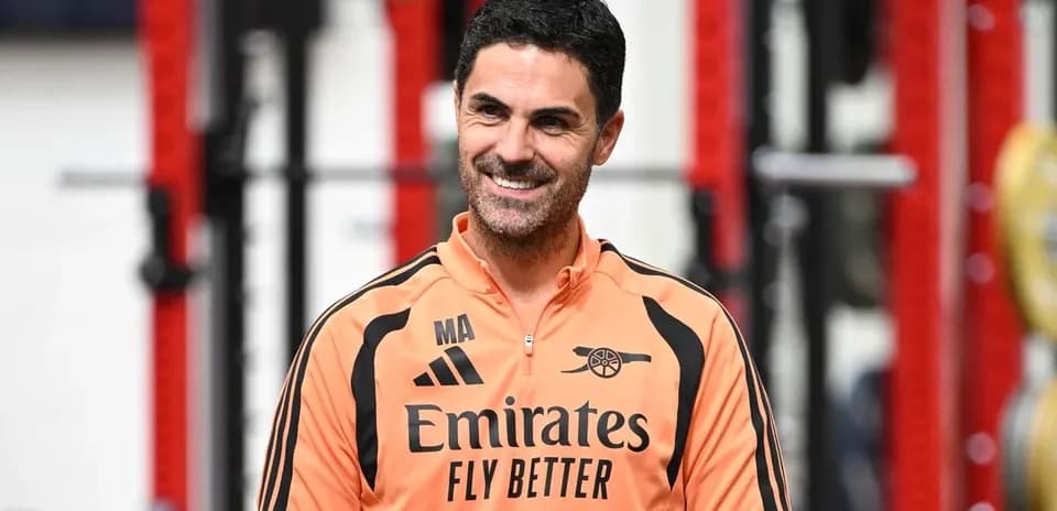 Arsenal manager in training facility during session