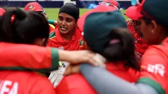 Bangladesh women's cricket team in huddle during match
