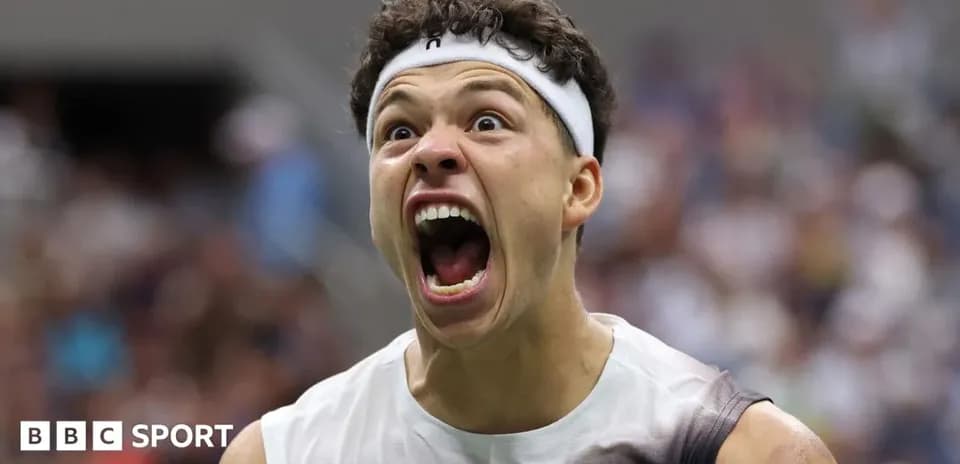 Player celebrating passionately during tennis match