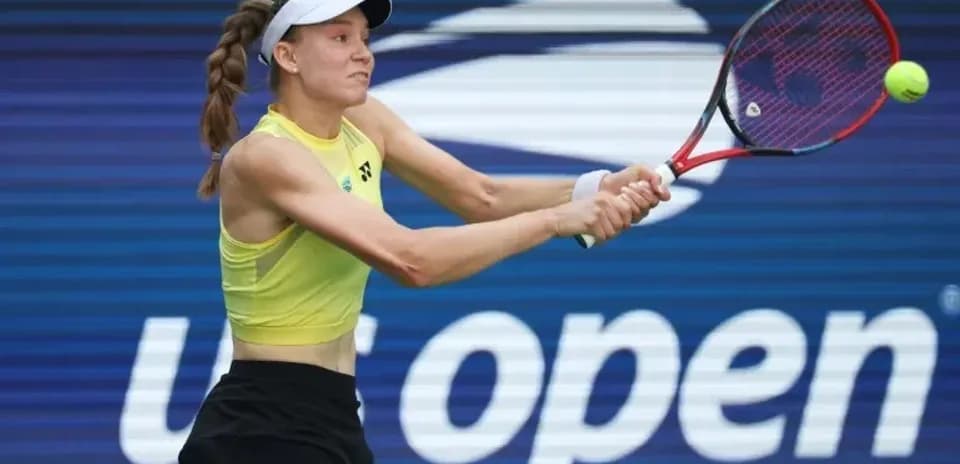 Player hitting a forehand during US Open match