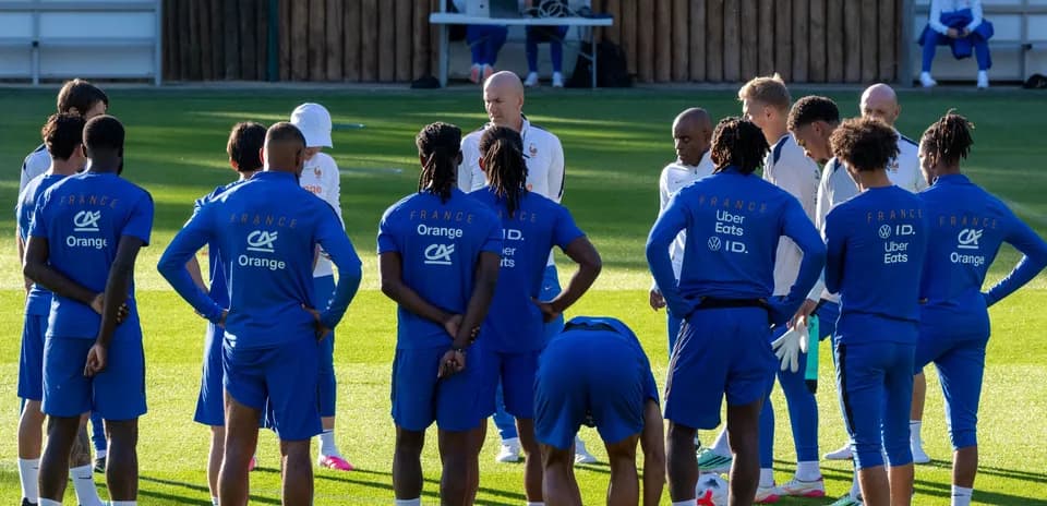 France national team gathered for training session briefing