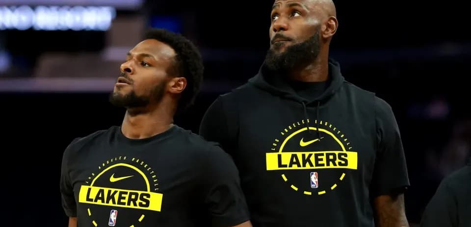 Two Los Angeles Lakers players during warm-up