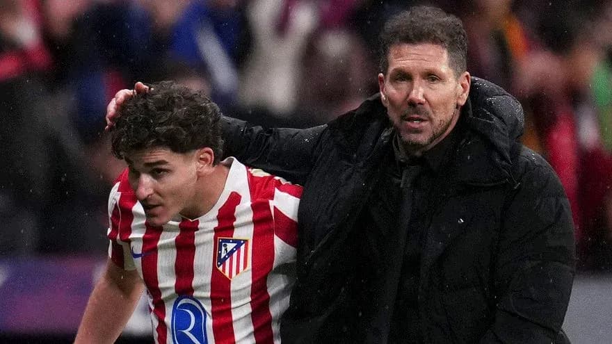 Atletico Madrid player and coach during match Atletico Madrid player and coach during match