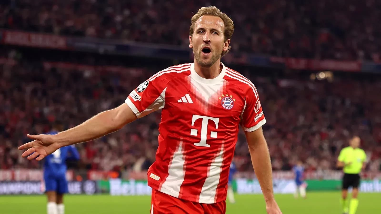 Player celebrating a goal in Bayern Munich jersey Player celebrating a goal in Bayern Munich jersey