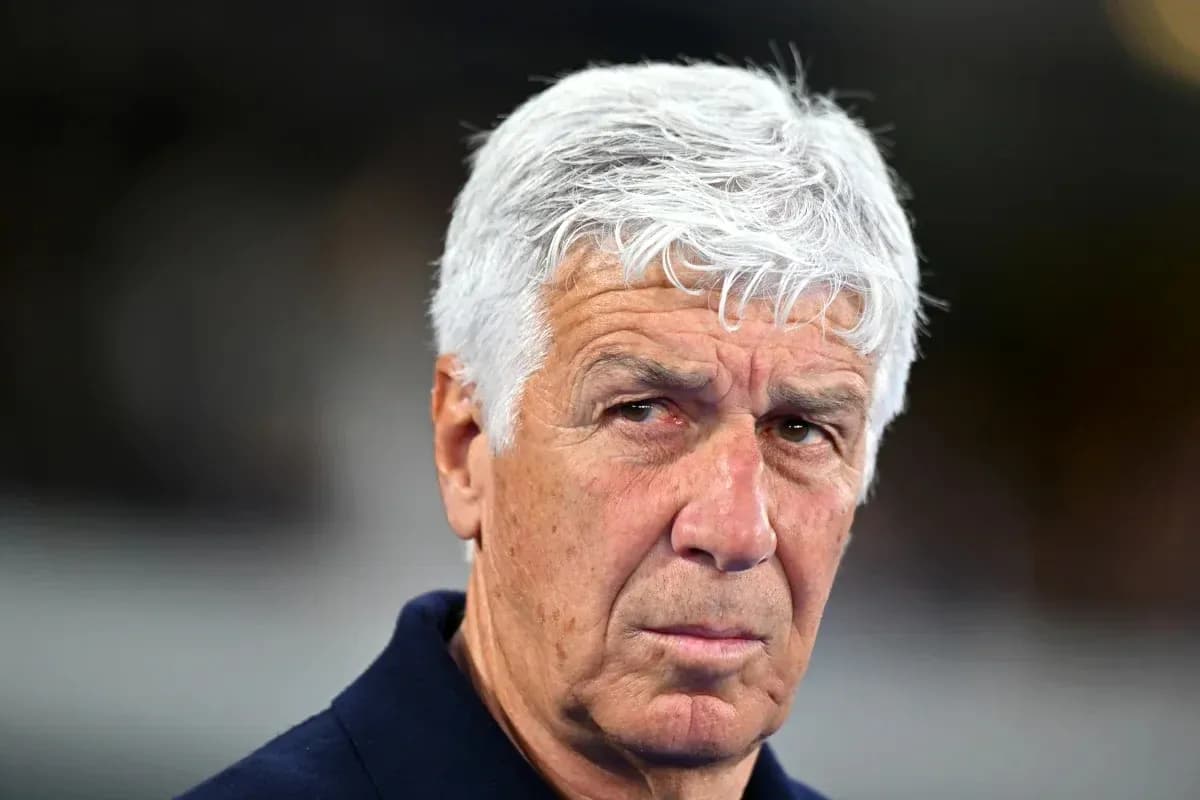 Coach with white hair during match preparation Coach with white hair during match preparation