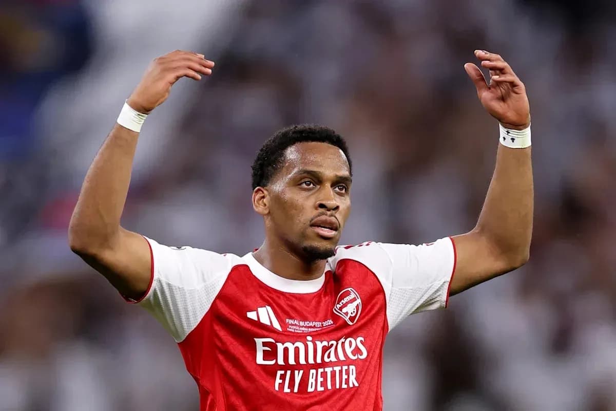 Arsenal player gesturing during a match Arsenal player gesturing during a match