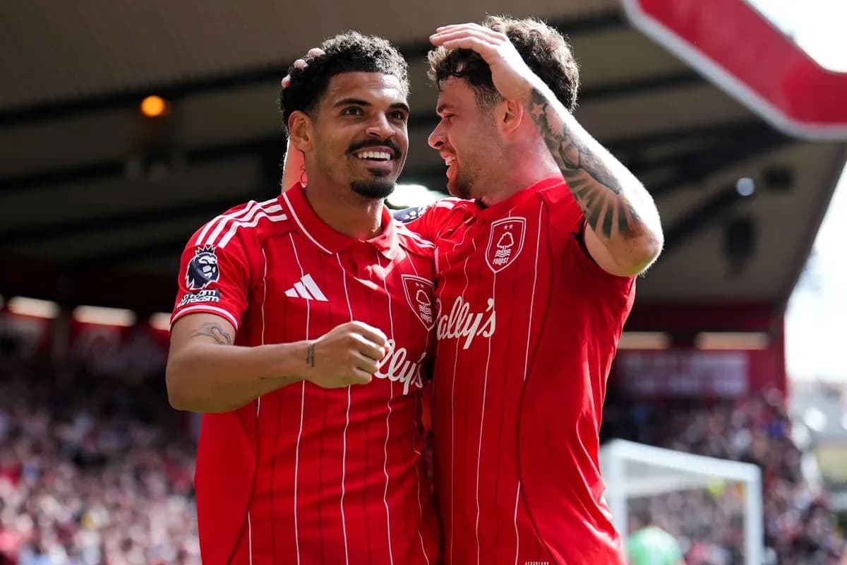 Nottingham Forest players celebrating a goal Nottingham Forest players celebrating a goal
