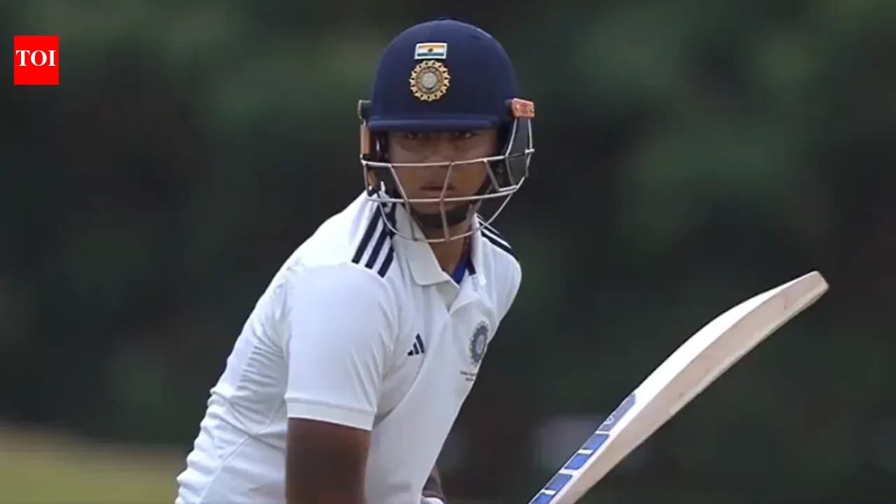 Batsman preparing to face a delivery on field Batsman preparing to face a delivery on field