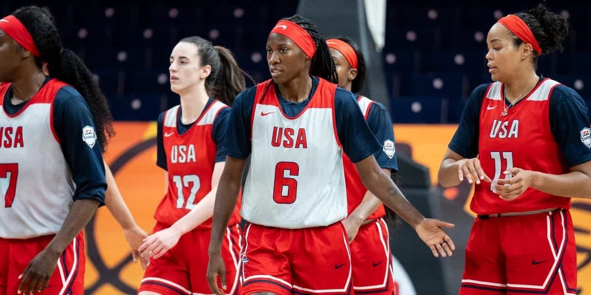USA basketball team players during practice session USA basketball team players during practice session